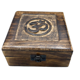 Čtvercová dřevěná krabička na památku 13x13x6cm - Om
